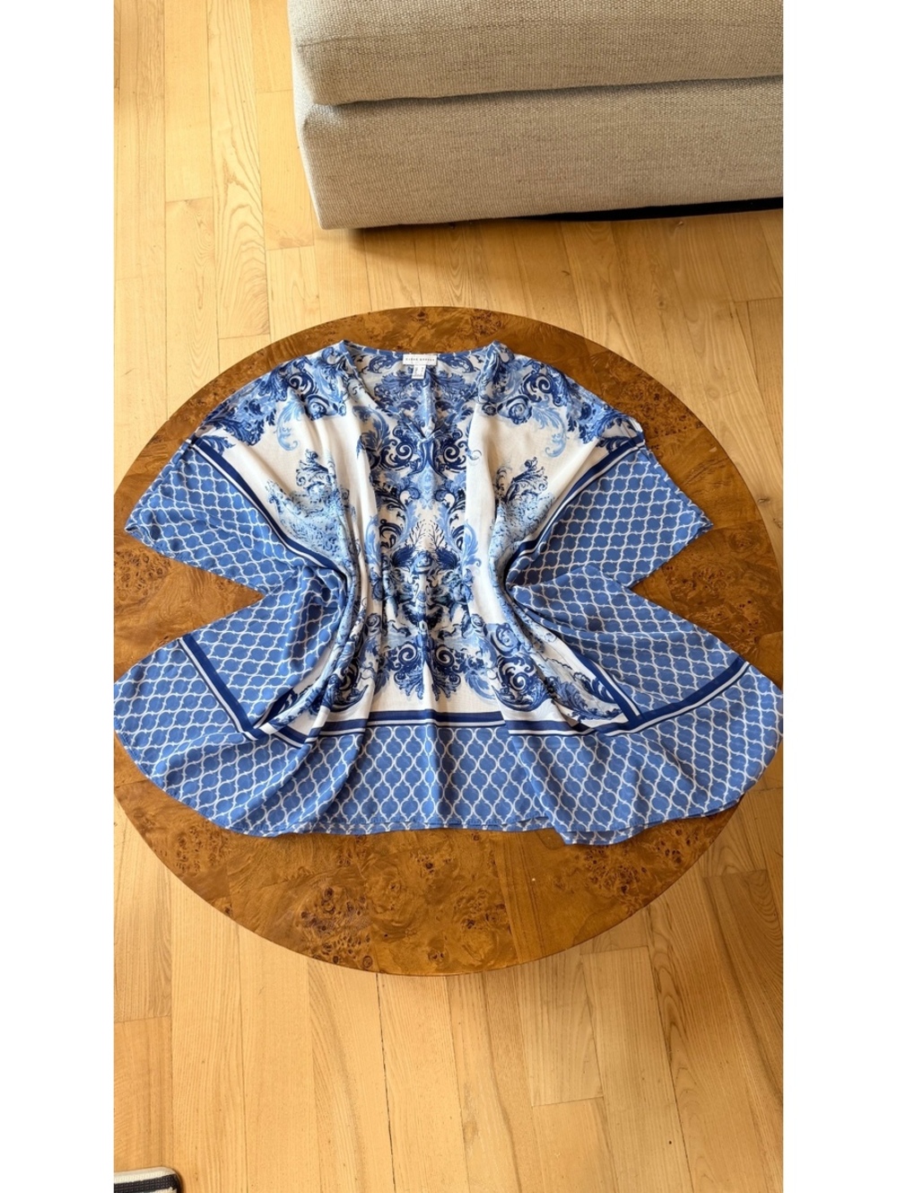 Susan Graver Blue and White Patterned Tunic Top Size M